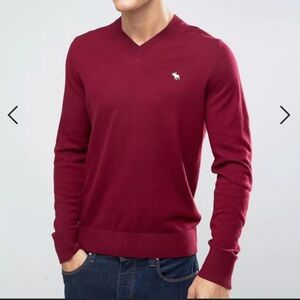 ***3/$10    Men’s Maroon Preppy V Neck Wool/Cotton Lightweight Sweater